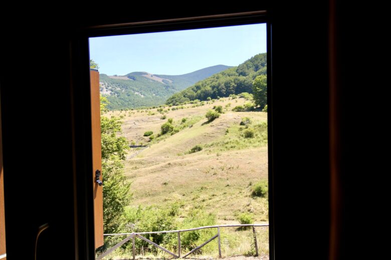 Panorama del Pollino visibile dalla Camera 104 Acqua Spasa